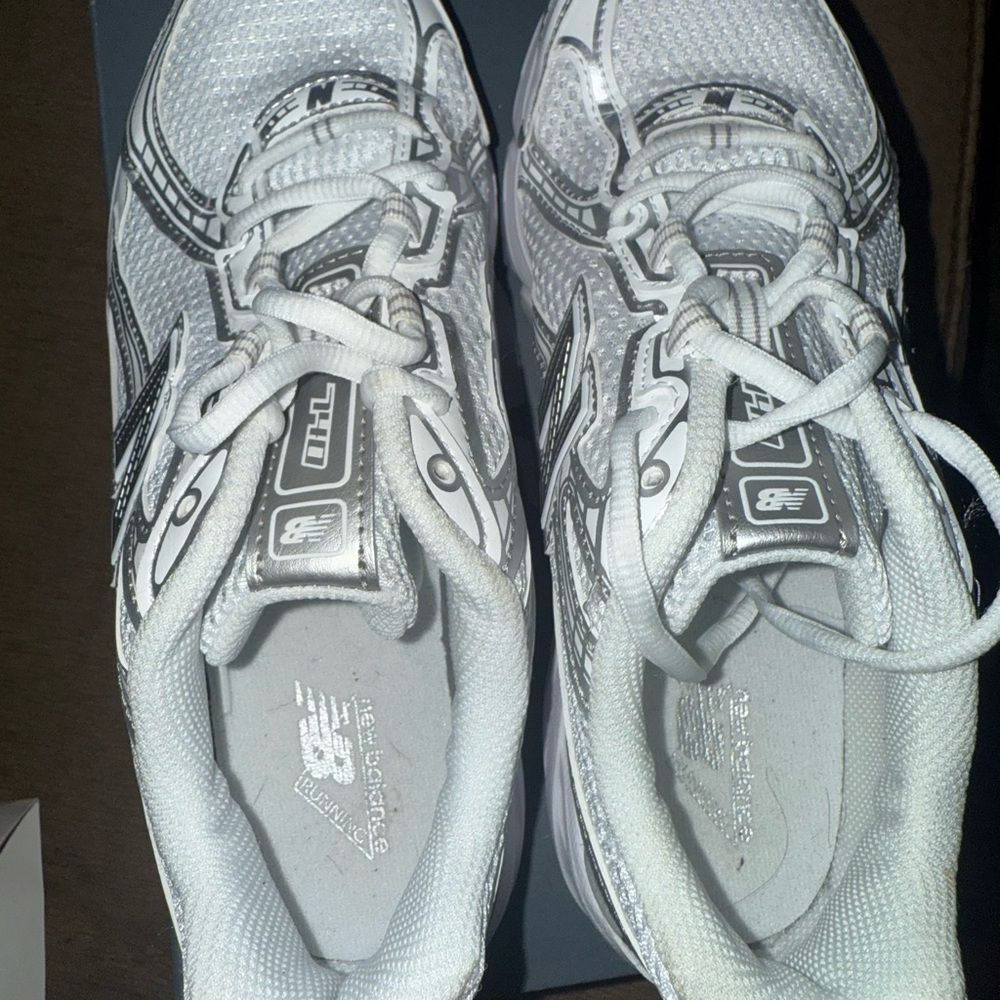 New Balance 740